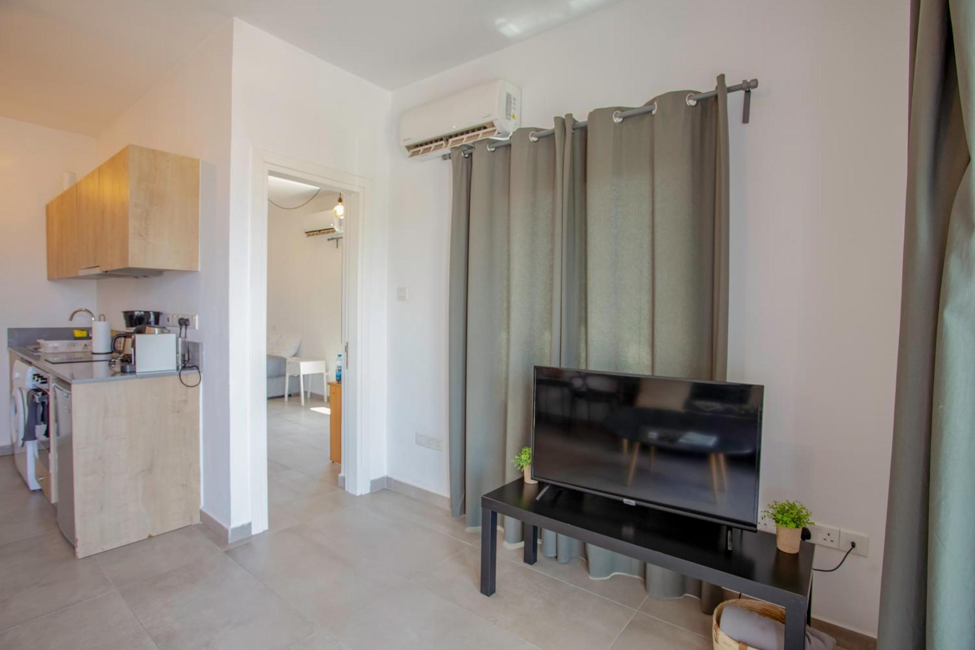 Papadavid Apartments Paphos Exteriör bild